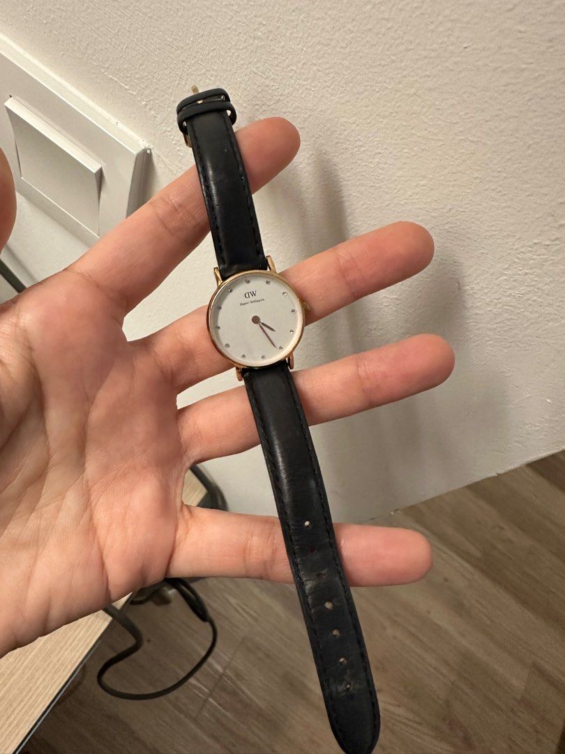 Daniel wellington crystal on sale
