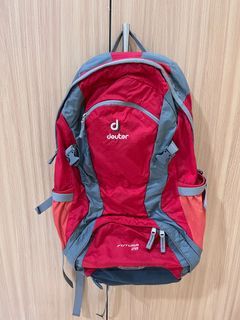 Deuter Futura 28 Red Hiking Backpack