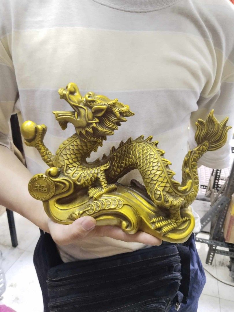 DMVs - Lucky Golden Dragon Statue (Category: Figurines & Statues) located in Manila. Submitted by vintage_styles_co (Listing ID 1283793168, Image 3). Description: .