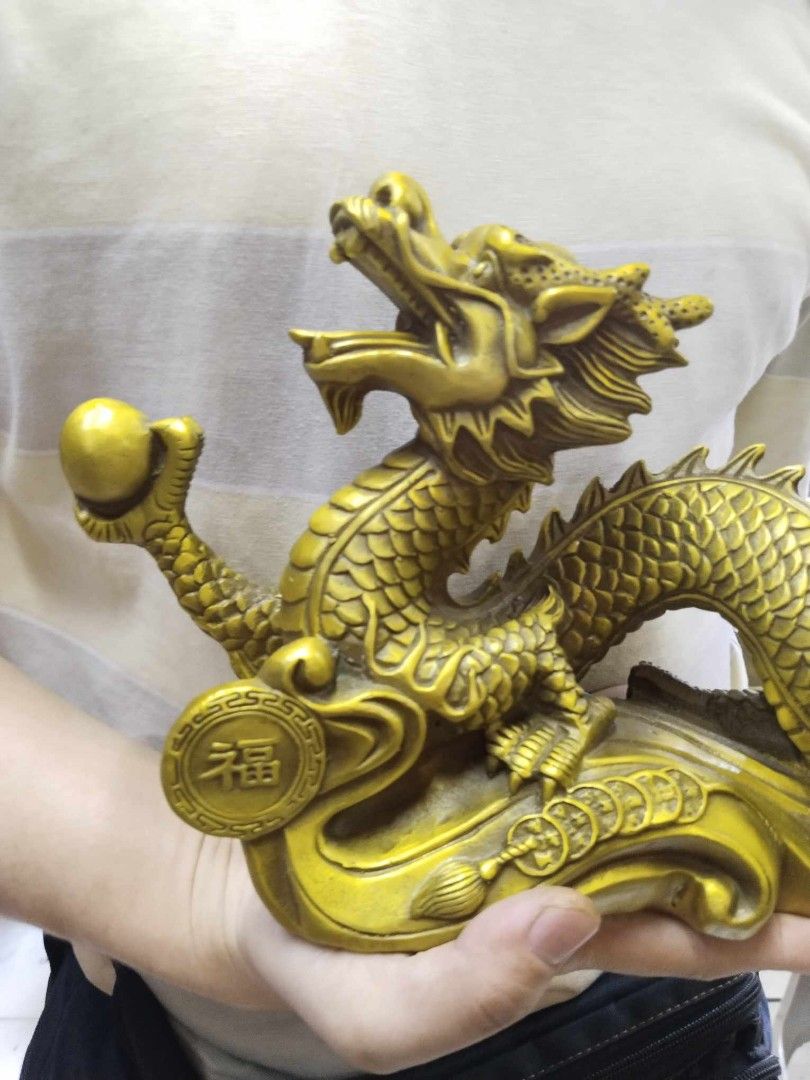 DMVs - Lucky Golden Dragon Statue (Category: Figurines & Statues) located in Manila. Submitted by vintage_styles_co (Listing ID 1283793168, Image 2). Description: .