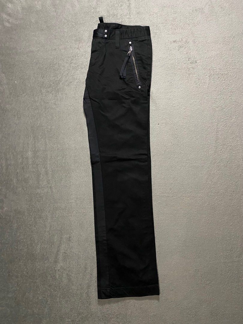 Dsquared Pants (Category: Jeans) located in Pagadian. Submitted by afterwearph (Listing ID 1283791696, Image 1). Description: 32-34W 42L Excellent to as new condition 9.9/10 color rate 700plus sf.