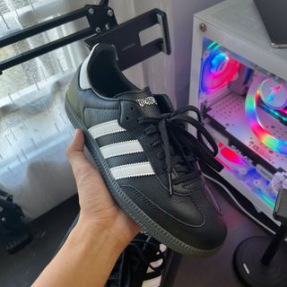 Adidas samba x store stone island 褑械薪邪