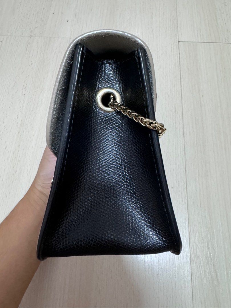 Furla outlet metropolis flap