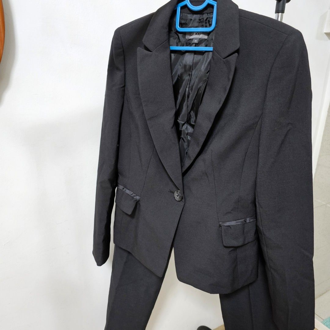 G2000 ladies shop office wear
