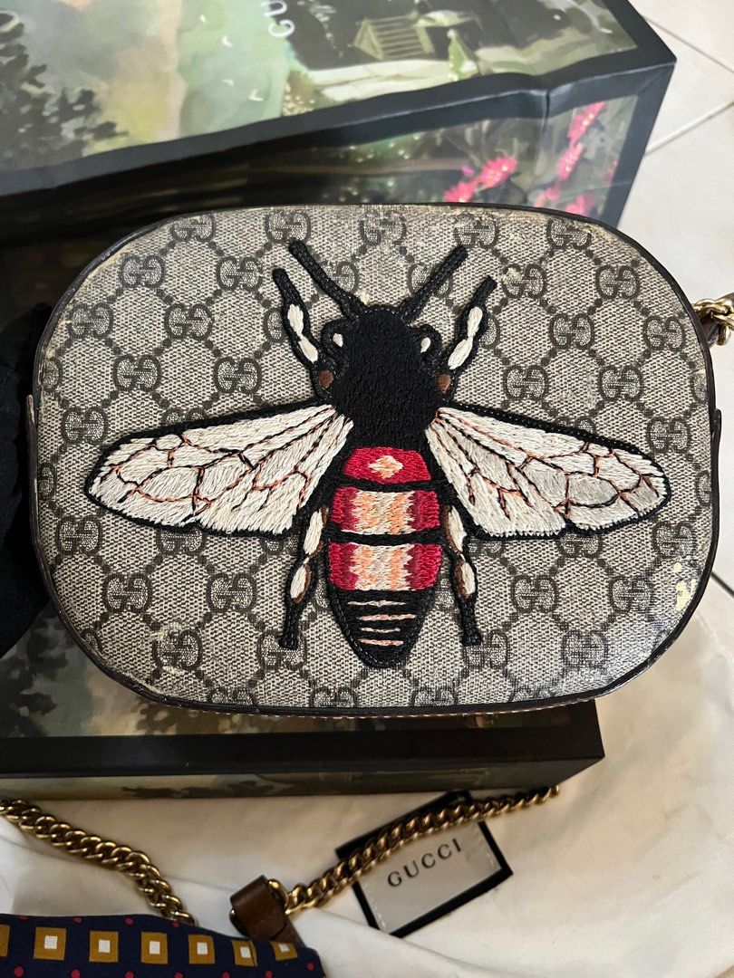 GUCCI Bee Camera Crossbody Bag