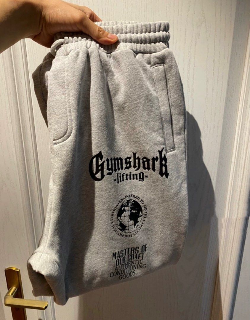Gymshark GLOBAL LIFTING OVERSIZED JOGGERS, 男裝, 褲＆半截裙, 運動褲- Carousell