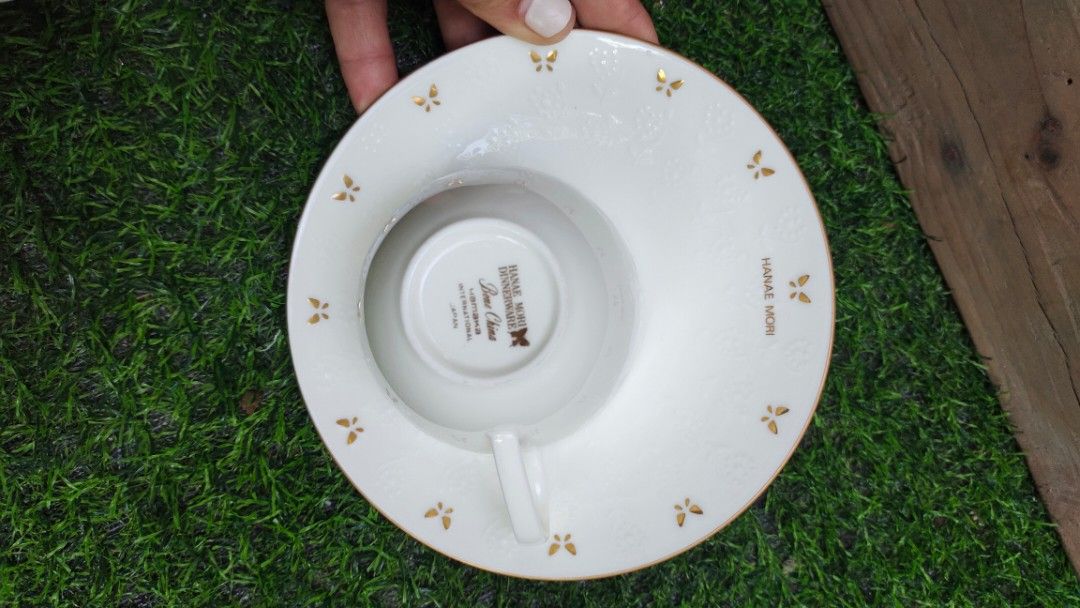 Hanae Mori 1 Duo l (Category: Coffee & Tea Tableware) located in Manila. Submitted by retroflash (Listing ID 1283680298, Image 3). Description: .