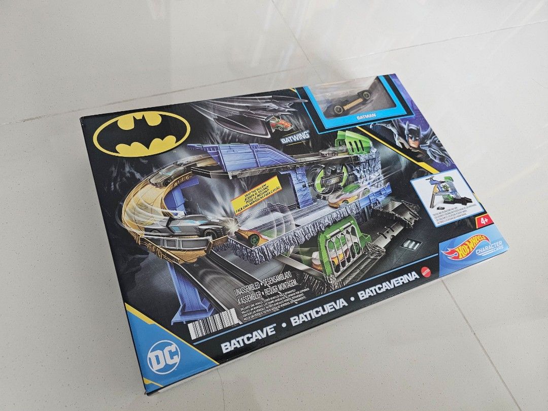 Hot wheels batcave set discount