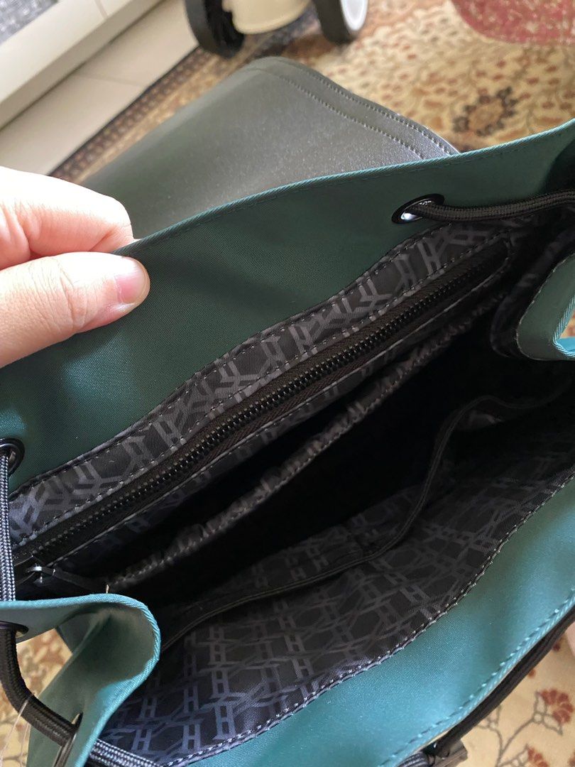 HUAWEI Classic Backpack CD62, Men's Fashion, Bags, Backpacks on Carousell