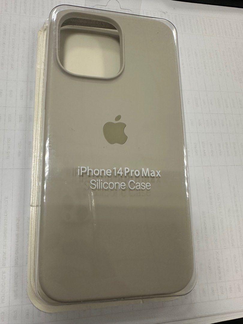 Iphone 14 PRO MAX Silicone Case - Light Gray (Category: Cases & Sleeves) located in Quezon City. Submitted by sarahconclara (Listing ID 1283674834, Image 1). Description: Reason For Selling: Phone Upgrade This case has never been used nor open. Bought originally for 450, selling for 250 only. Buy 3 for 600 php. (Dark Gray, Light Gray & Cotton Pink) Send a PM for more photos..