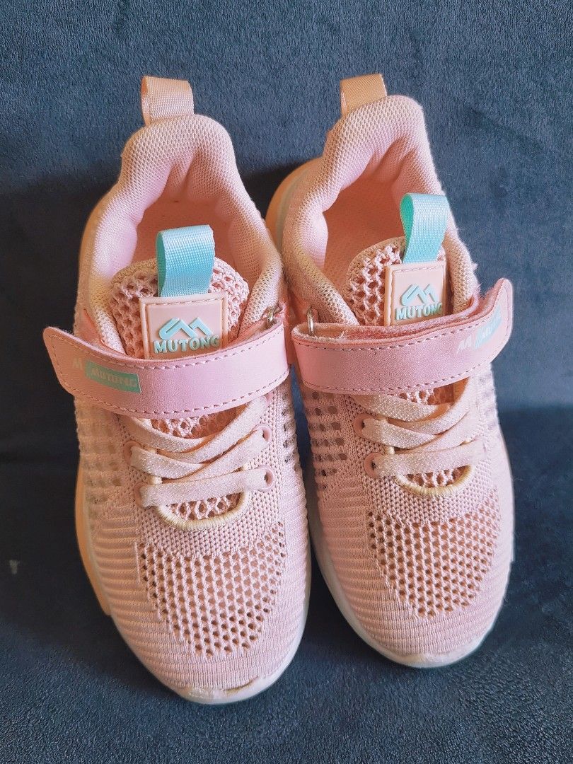 Girls size new arrivals 3 shoes