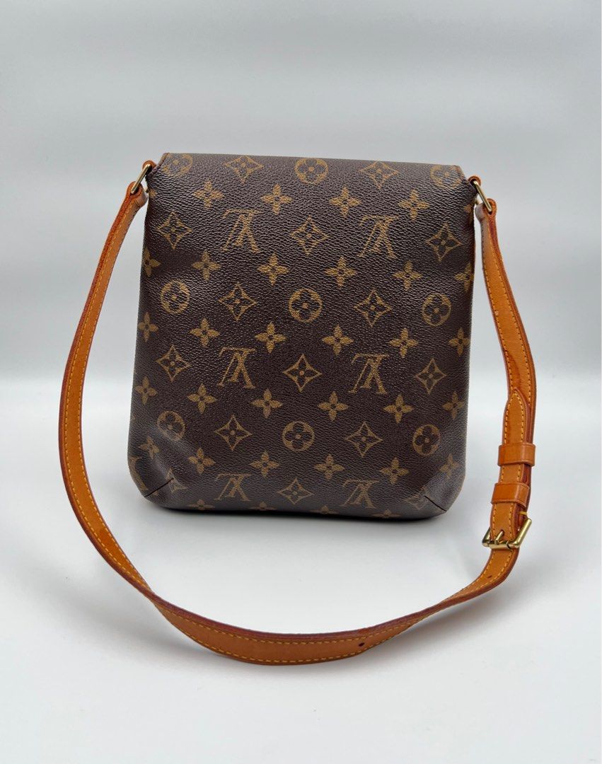 LOUIS VUITTON (Category: Luxury Bags & Wallets) located in Tarlac. Submitted by mysecretbliss (Listing ID 1283724193, Image 2). Description: 💯% AUTHENTIC PERSONAL ITEM RFS: DECLUTTERING.