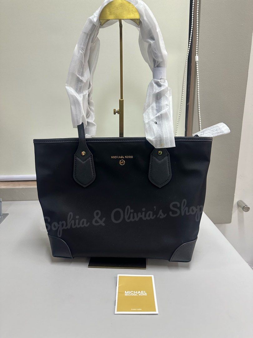 Michael kors medium deals nylon tote