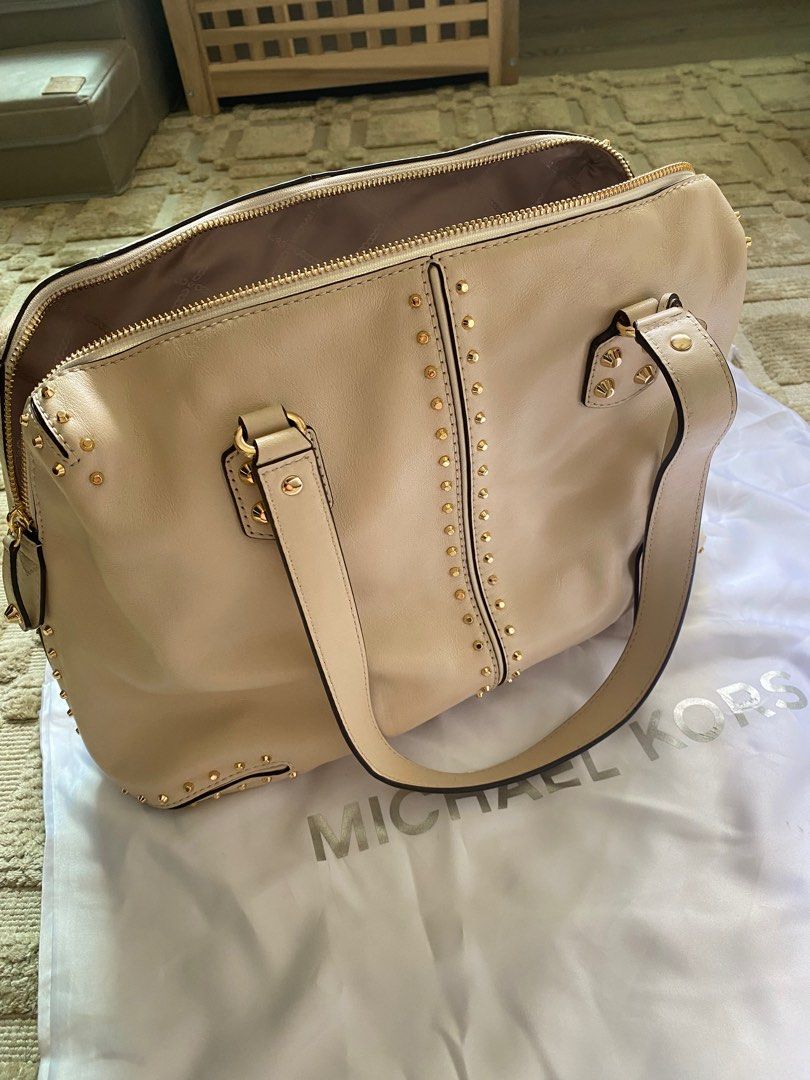 Michael Kors Shoulder Bag Luxury Bags Wallets on Carousell
