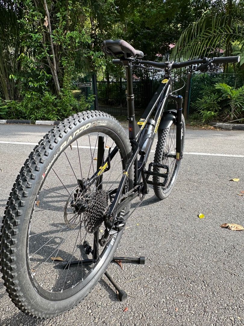 Trail Hardtail Guerrilla Gravity Negotiable