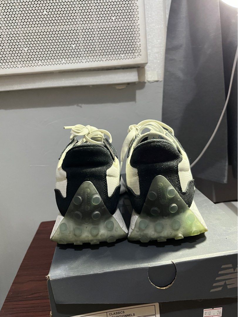 NB 327 (Category: Sneakers) located in Quezon City. Submitted by chris.secondhand (Listing ID 1283816691, Image 3). Description: NB 327 SZ 10 No box need funds for climbing shoes .