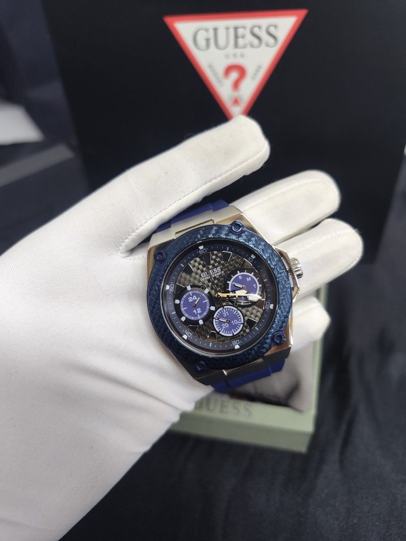 Guess legacy sales carbon w1049g2