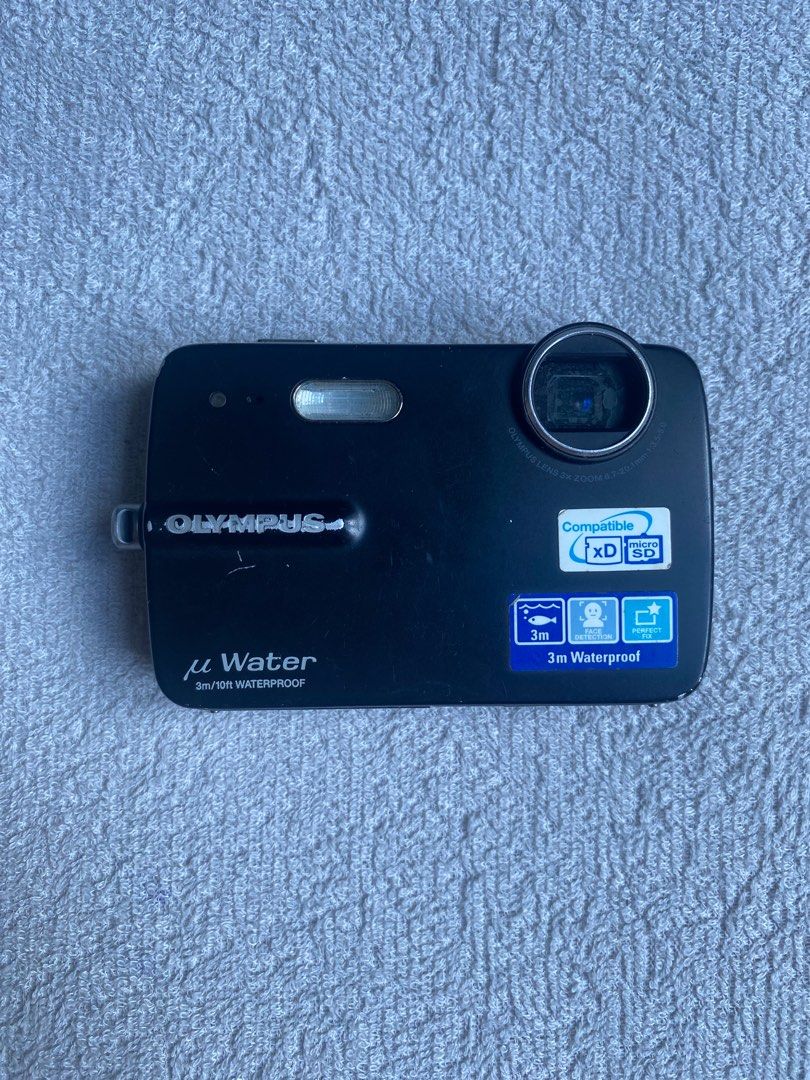 Olympus Stylus Digicam (Category: Cameras) located in Quezon City. Submitted by spicycalimaki (Listing ID 1283685307, Image 1). Description: - doesn’t come with battery, charger, and memory card - up to you if you want to have this fixed/repaired - declared as DEFECTIVE even if I haven’t tested it yet - may work or not, buy at your own risk‼️ RFS: don’t have battery to test it kaya will sell it na lang.