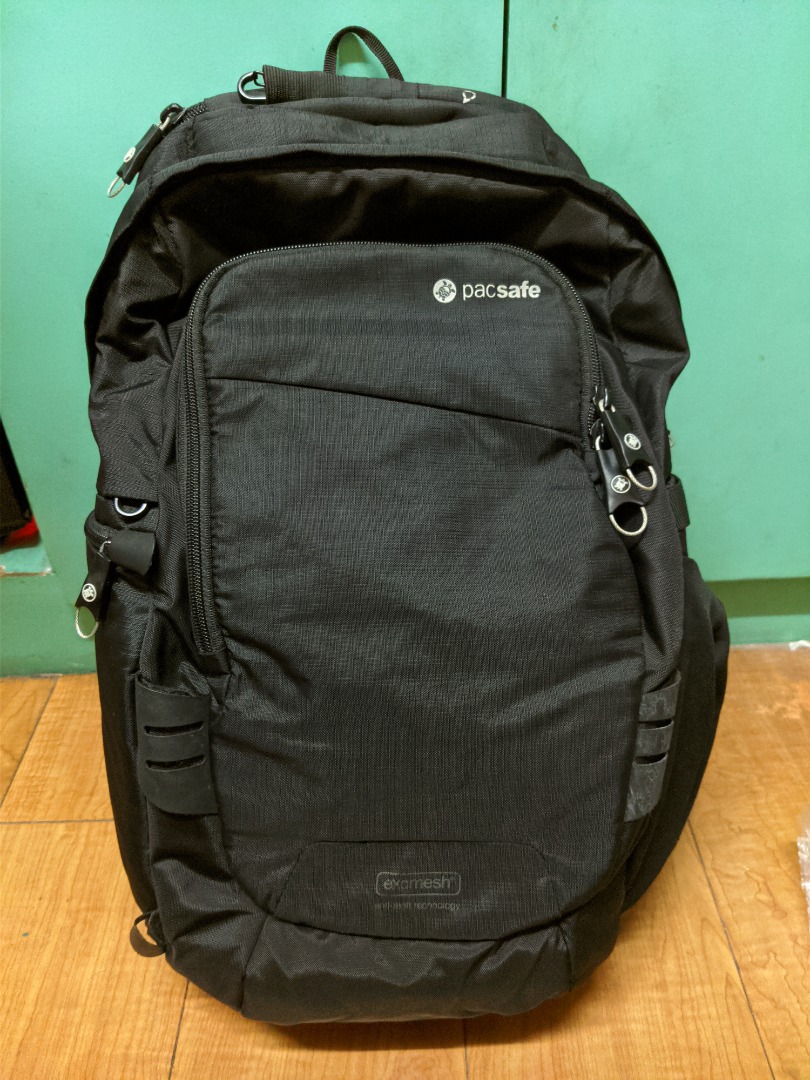 Pacsafe v17 hot sale