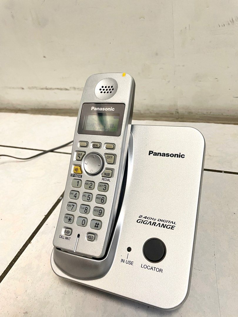 Panasonic 2.4Ghz 數位高頻無線電話 KX-TG3521 / 發光字鍵 二手狀況良好 照片瀏覽 4