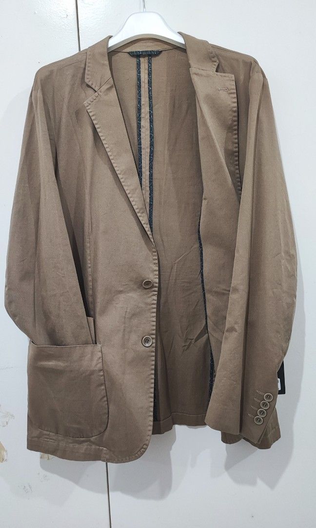 Pierre Cardin sports coat (Category: Coats, Jackets and Outerwear) located in Angeles City. Submitted by yisicphysics (Listing ID 1283643365, Image 3). Description: new new new! From Dubai, made of light material. swak sa climate natin. Shoulders - 20 Sleeve -25 Length -30.