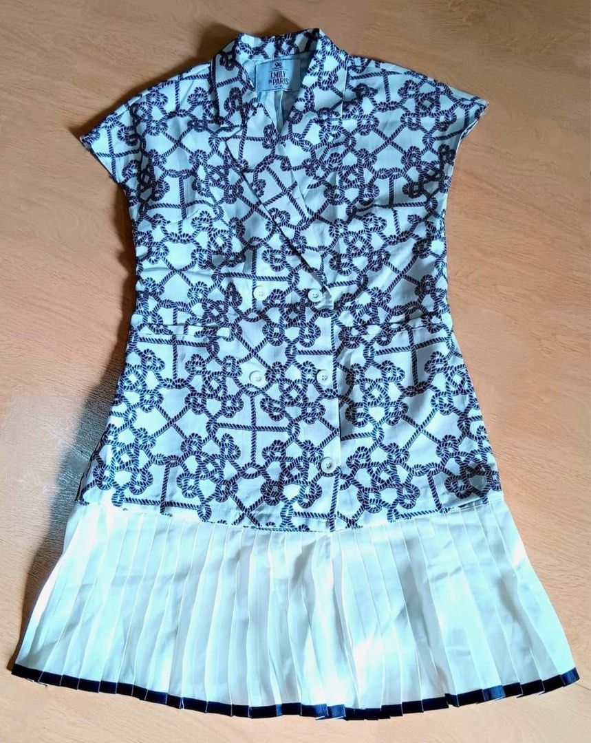Plains and Prints dress (Category: Dresses) located in Cavite. Submitted by TumeAltas (Listing ID 1283719017, Image 1). Description: Like new Used once only .
