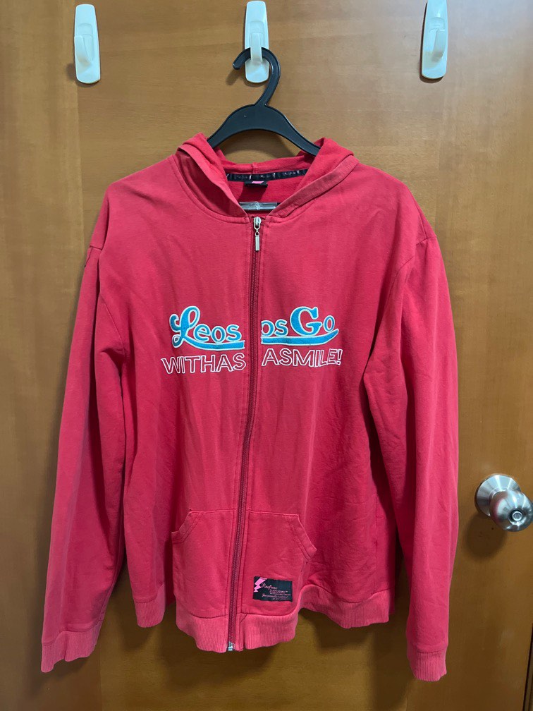 Red jacket from top pink