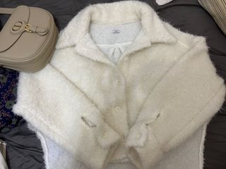 （分類：）位於 。 由 mic_preloved 提交（商品編號 1283758563，圖片 1）。簡介： 。