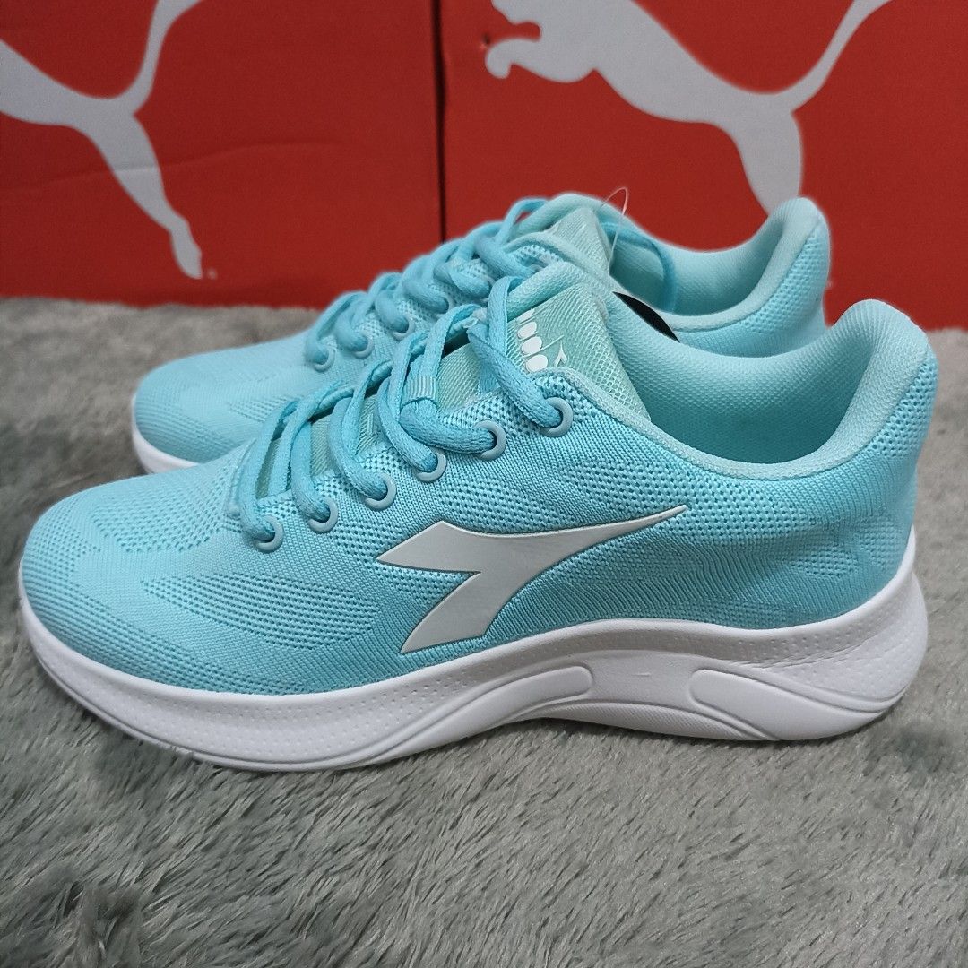 Sepatu diadora women