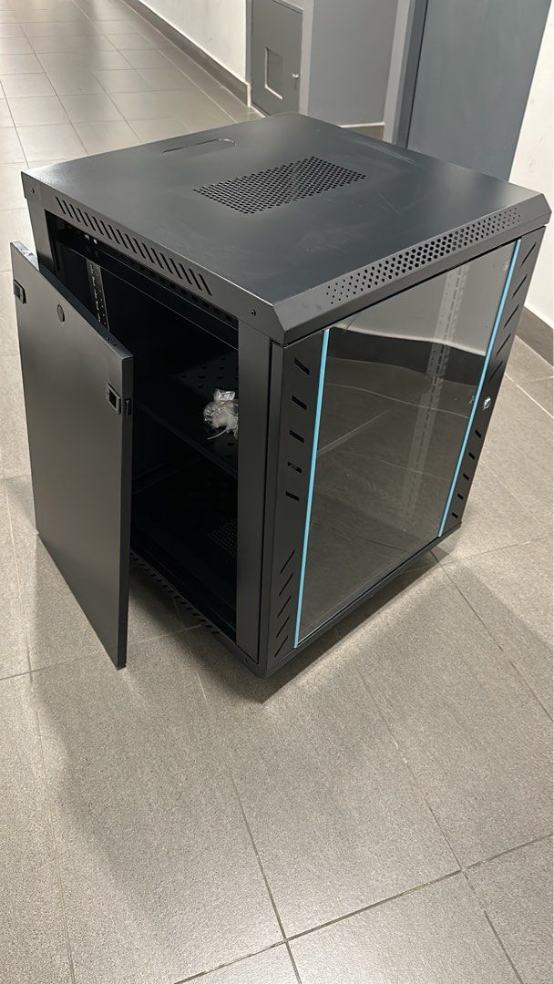 Server rack 12U. 15U CCTV camera network product storage, Computers ...