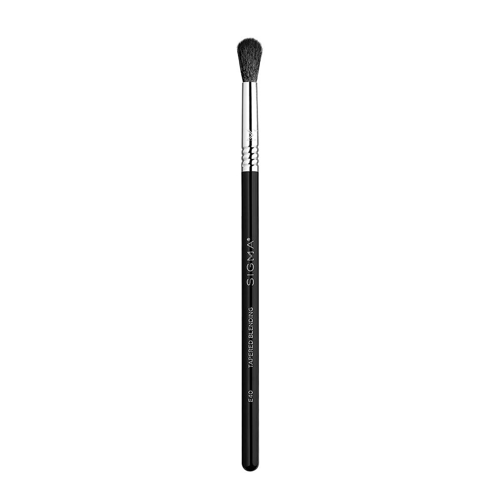 SIGMA BEAUTY E40 TAPERED BLENDING BRUSH (Category: Makeup) located in Las Pinas. Submitted by chicchateaumnl (Listing ID 1283710438, Image 1). Description: 100% ORIGINAL BRAND NEW FROM USA The definition of a classic, you'll use this cult-favorite, fluffy SigmaTech® fiber brush every day for eyeshadow application and blending. Apply and sweep color back and forth through the crease for a diffused and blended finish Function: Soften + blend harsh 