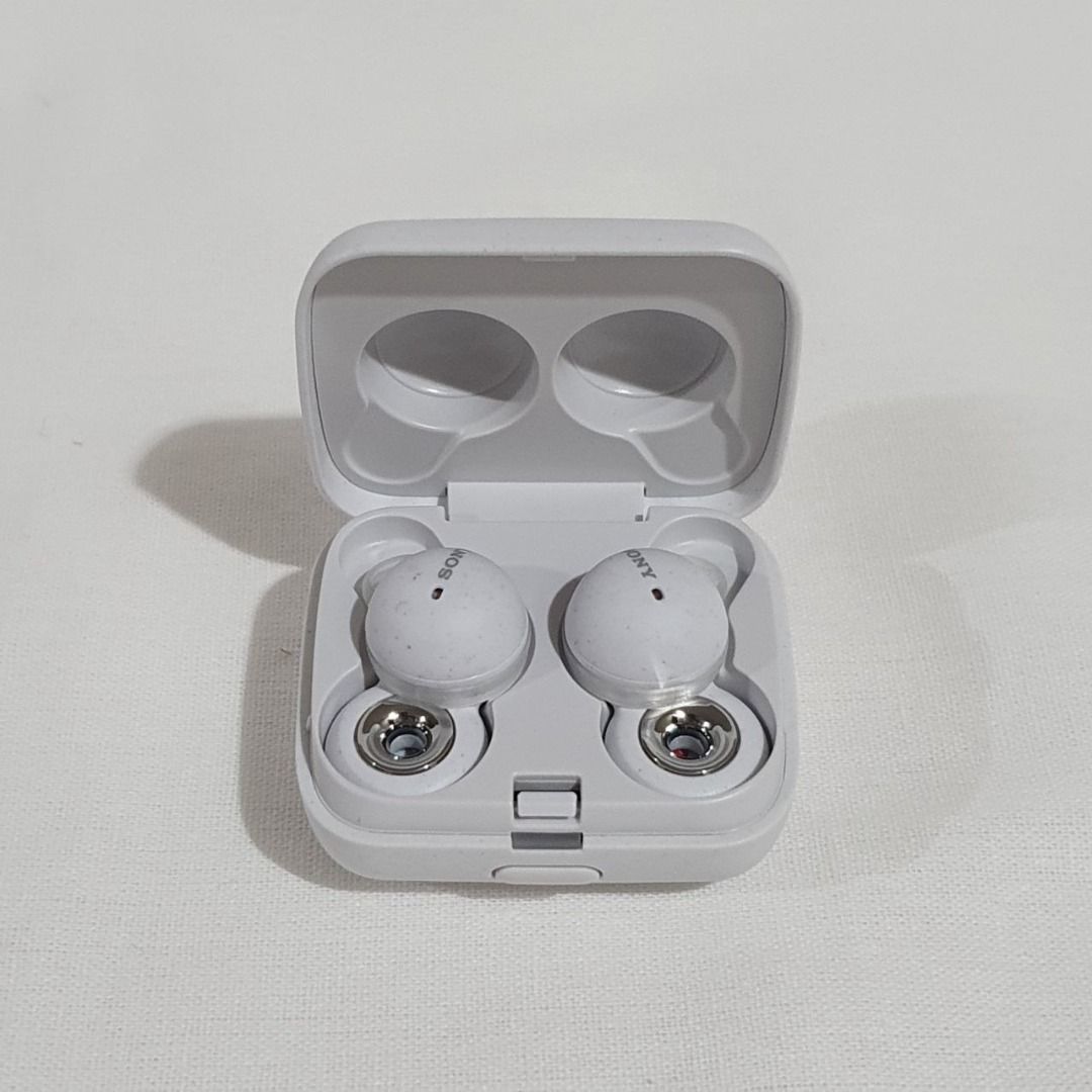 Sony LinkBuds WFL900 Truly Wireless Earbuds - White (Category: Earphones) located in Mandaluyong City. Submitted by deedumms07 (Listing ID 1283781080, Image 1). Description: Sony LinkBuds WFL900 Truly Wireless Earbuds - White Actual earbuds are like new but the box is damaged.