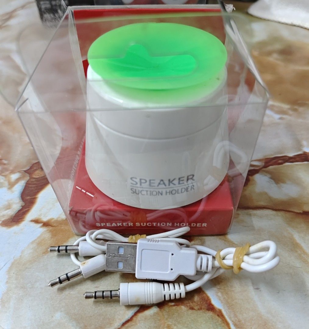 Speaker shop suction holder