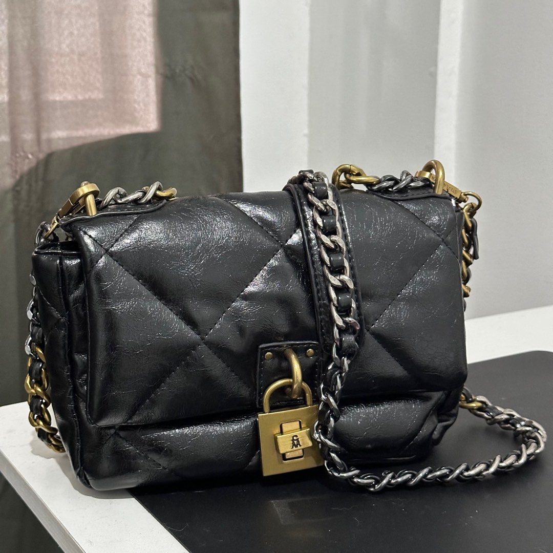 steve madden cross body sling bag Women s Fashion Bags Wallets Cross body Bags on Carousell