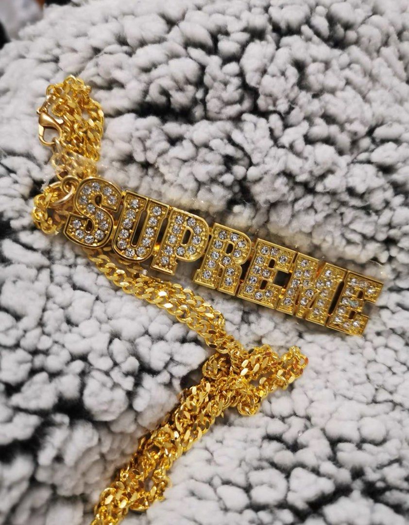 Supreme block clearance logo keychain