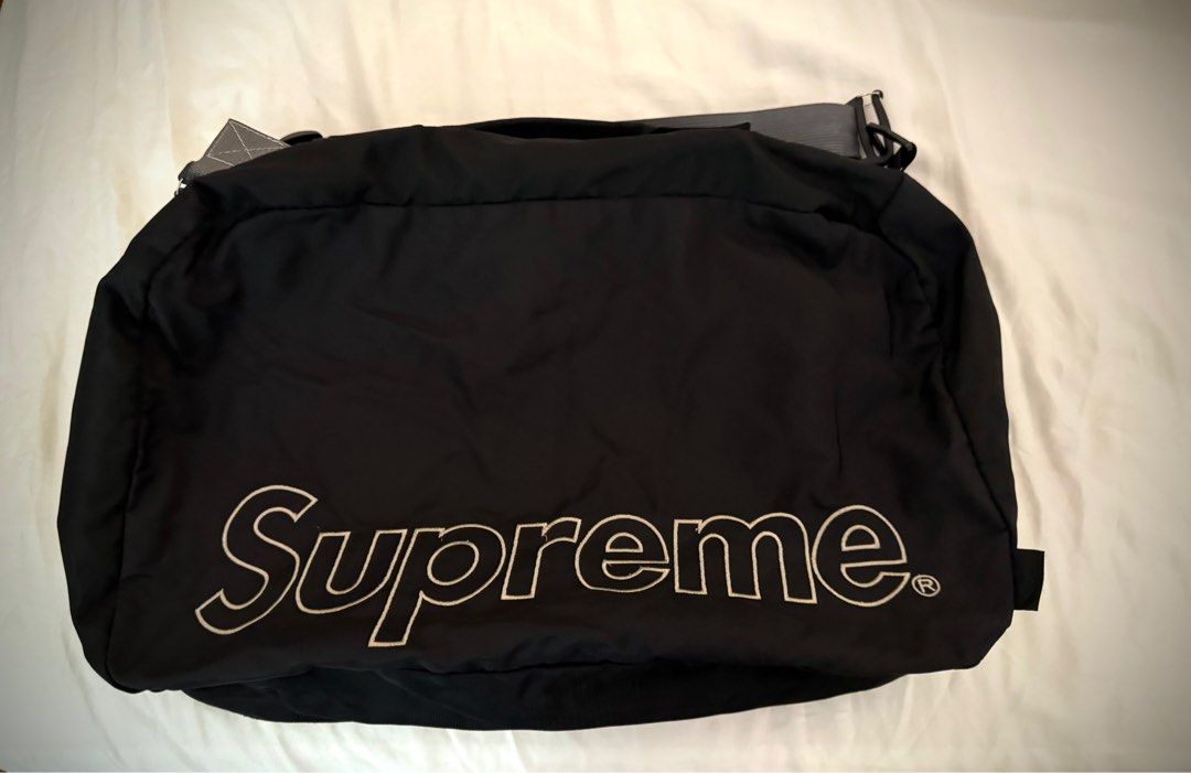 Supreme duffle sling bag Men s Fashion Bags Sling Bags on Carousell