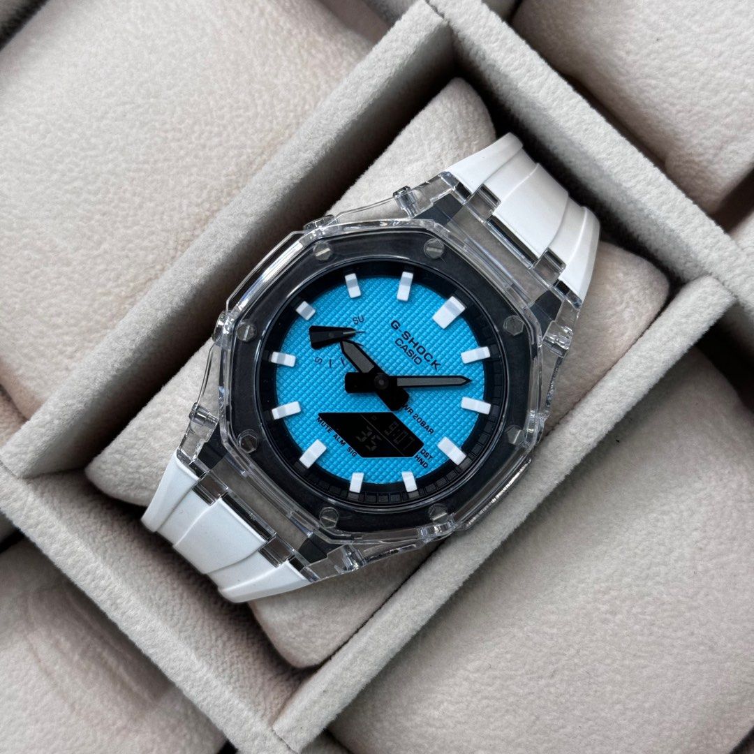 Casio g online shock white strap