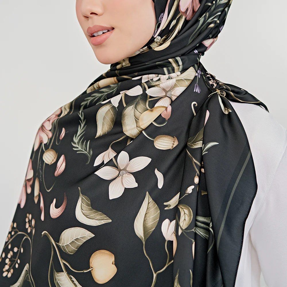TudungPeople Wayfarer Vintage Italy in Popseed Women s Fashion Muslimah Fashion Hijabs on Carousell