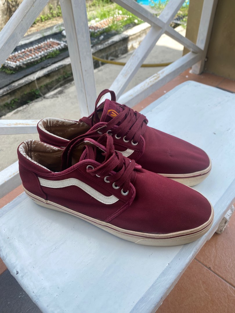 Kasut vans maroon store