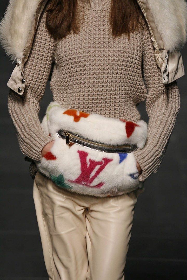 Fur louis vuitton fanny store pack