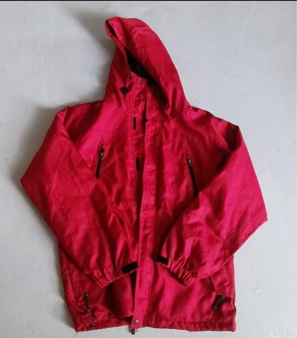 Waterproof windproof ski jacket (Category: Activewear) located in Kuala Lumpur. Submitted by everadaysale (Listing ID 1283685424, Image 2). Description: Man winter jacket red colour with very good condition. Suitable for skiing and snowboarding during heavy winter.