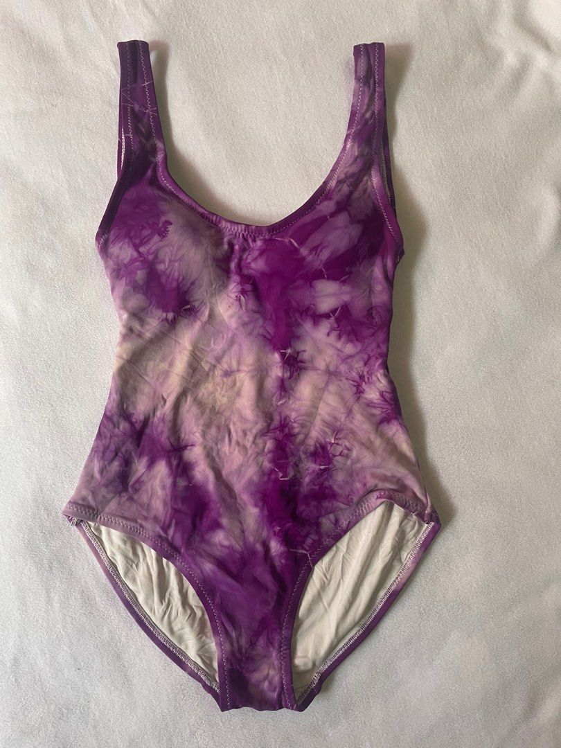 Wear Sundae Tie Dye Swimsuit (Category: Bikinis & Swimsuits) located in Pasig City. Submitted by j.preloved.j (Listing ID 1283659068, Image 1). Description: In good condition With pads Sexy back and super flattering Rfs: decluterring #wearsundae #bikini #swim #swimwear #swimsuit #surf.