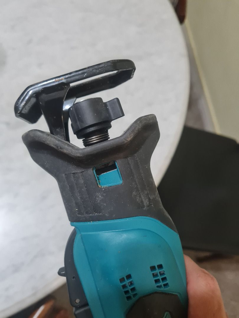 WTS Lightly Seldom Used Makita DJR183Z 18V 3.0AH LI ION