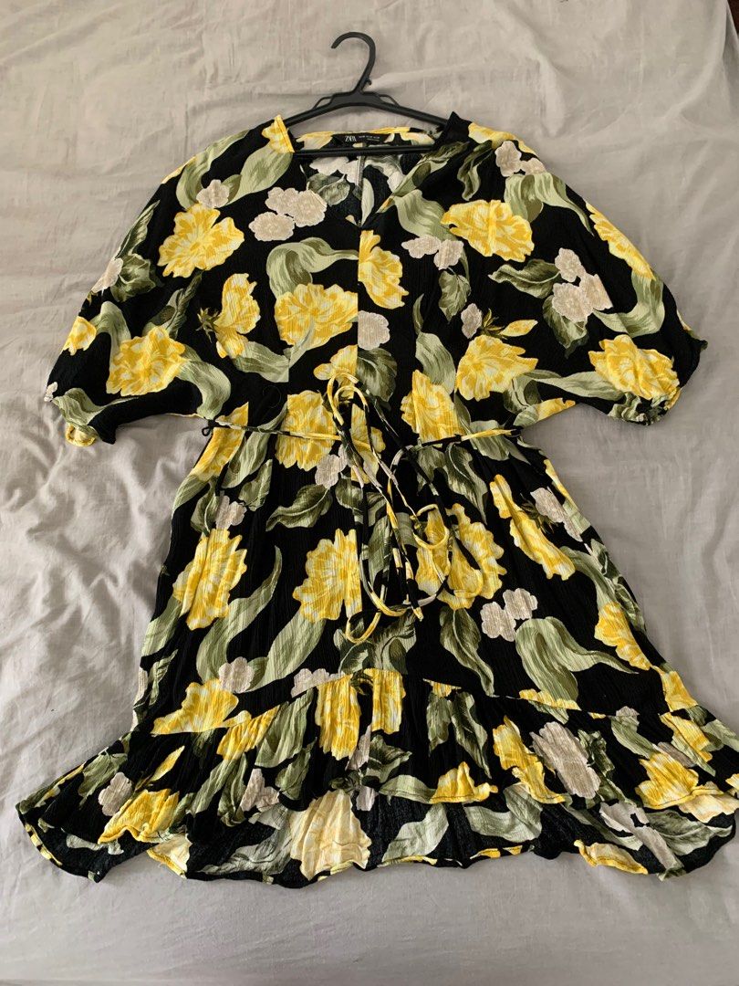 Zara floral dress, Women's Fashion, Dresses Sets, Dresses on