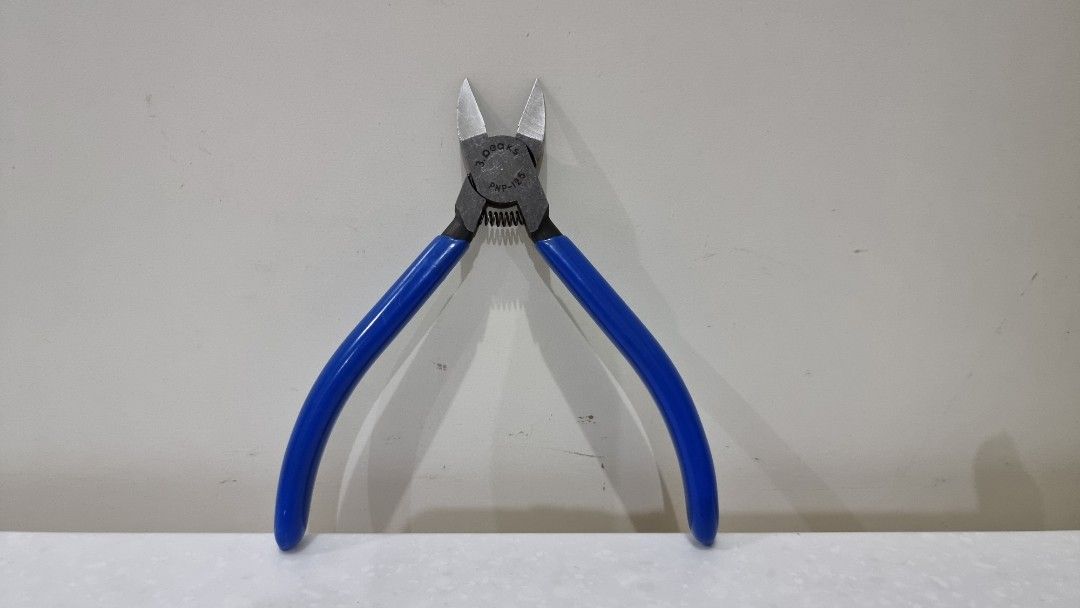 3 Peaks PNP 125 Plastic Nippers (Category: Home Improvement Tools & Accessories) located in Binangonan. Submitted by caaaris (Listing ID 1288364613, Image 1). Description: 3 Peaks PNP 125 Plastic Nippers With minor signs of use In excellent condition Made in Japan.