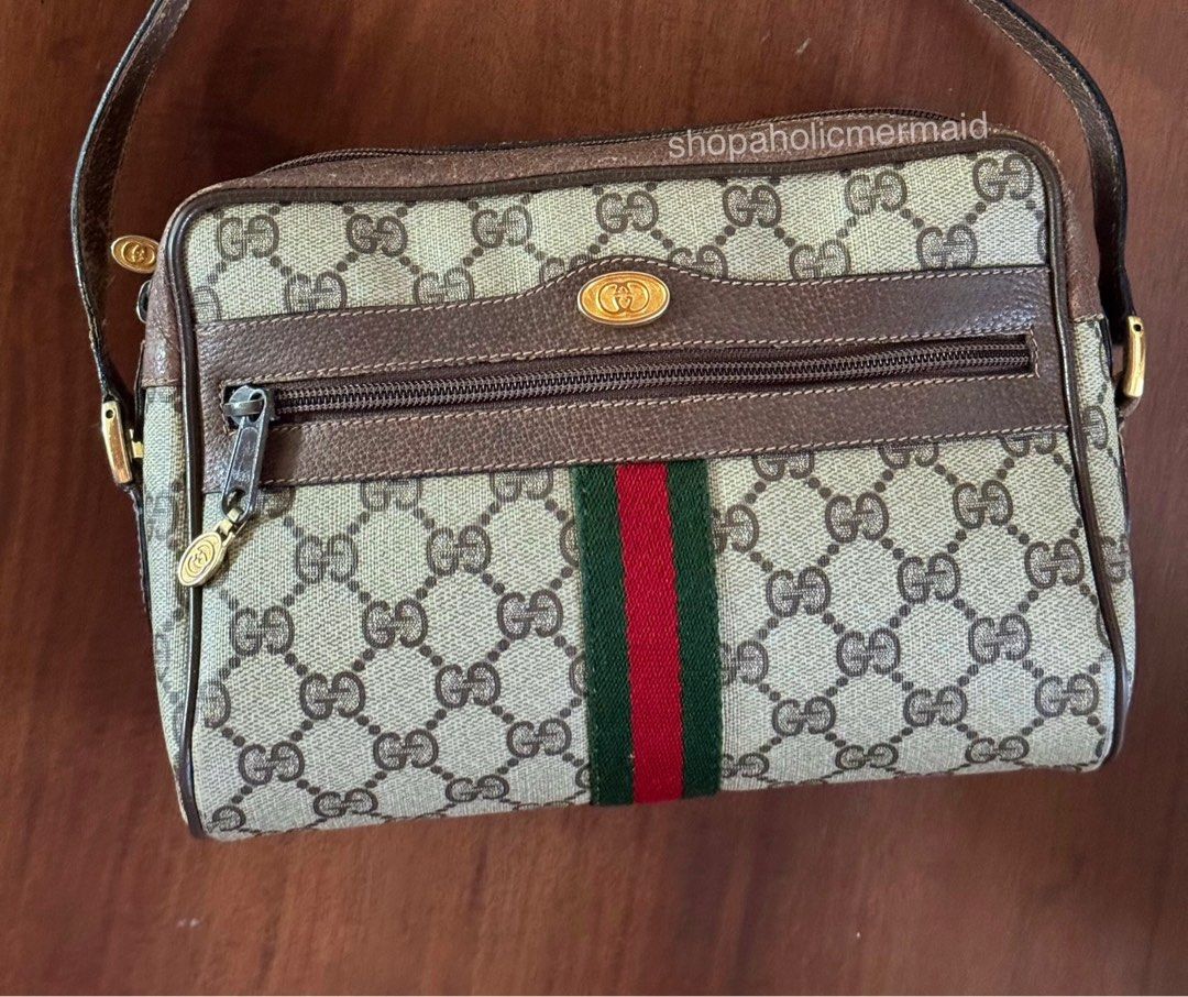 Authentic Gucci Ophidia Supreme Vintage (Category: Luxury Bags & Wallets) located in Bulacan. Submitted by shopaholicmermaid (Listing ID 1288263509, Image 2). Description: Last price posted. Best price! Selling very low. 100% Authentic Vintage GG Supreme Vintage in good condition No foul smell Medium-sized camera bag Nicer in actual Please refer to the detailed photos posted. Plus Shipping/Delivery fee via Lalamove, Toktok, LBC, ABest or JRS .