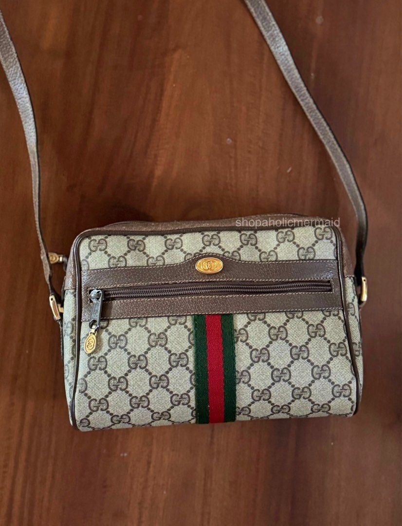 Authentic Gucci Ophidia Supreme Vintage (Category: Luxury Bags & Wallets) located in Bulacan. Submitted by shopaholicmermaid (Listing ID 1288263509, Image 1). Description: Last price posted. Best price! Selling very low. 100% Authentic Vintage GG Supreme Vintage in good condition No foul smell Medium-sized camera bag Nicer in actual Please refer to the detailed photos posted. Plus Shipping/Delivery fee via Lalamove, Toktok, LBC, ABest or JRS .