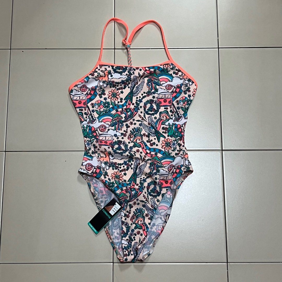 BRAND NEW Funkita Twisted Back Swimsuit Women s Fashion Swimwear