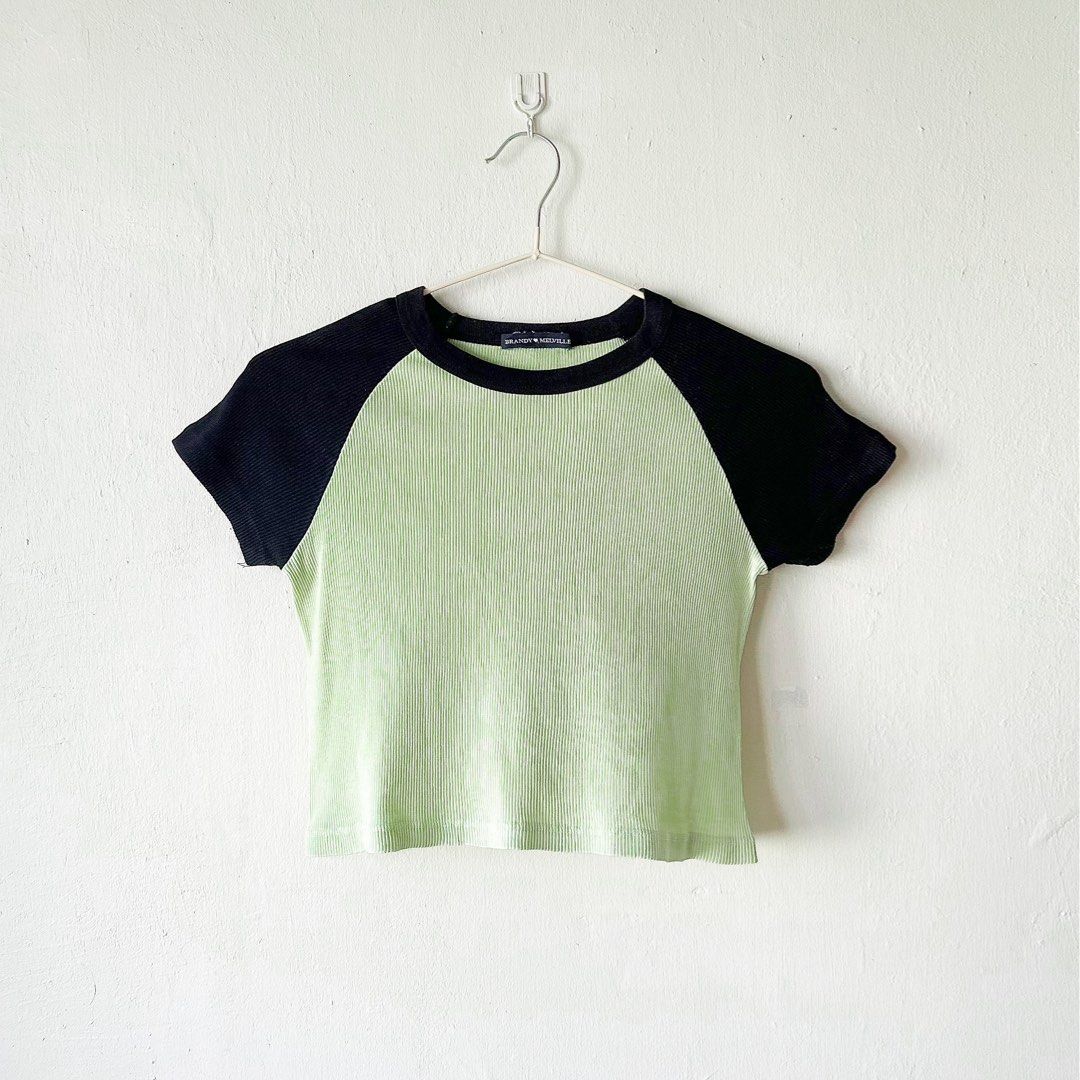 Brandy Melville Bella Ribbed Top, Women's Fashion, Tops, Shirts on Carousell