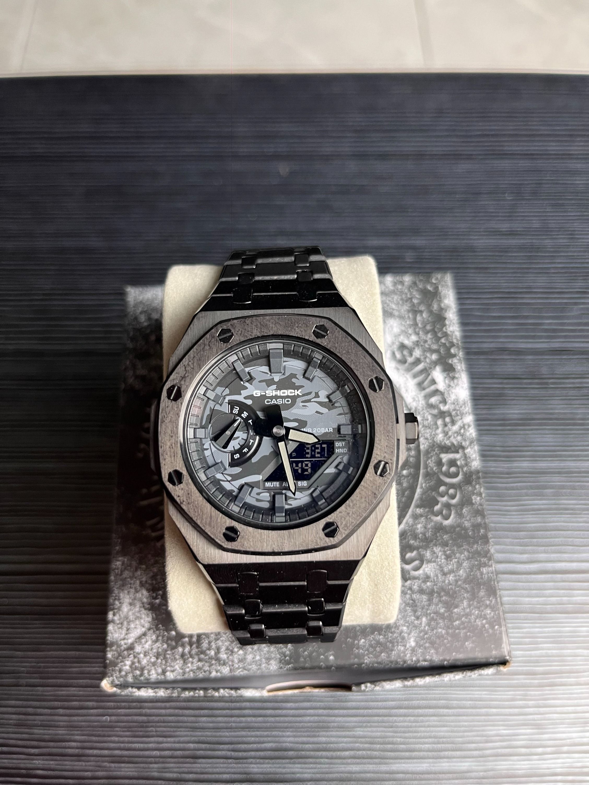Mens camo g shock watch top